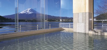 富士山の見える和風旅館「湖山亭うぶや」